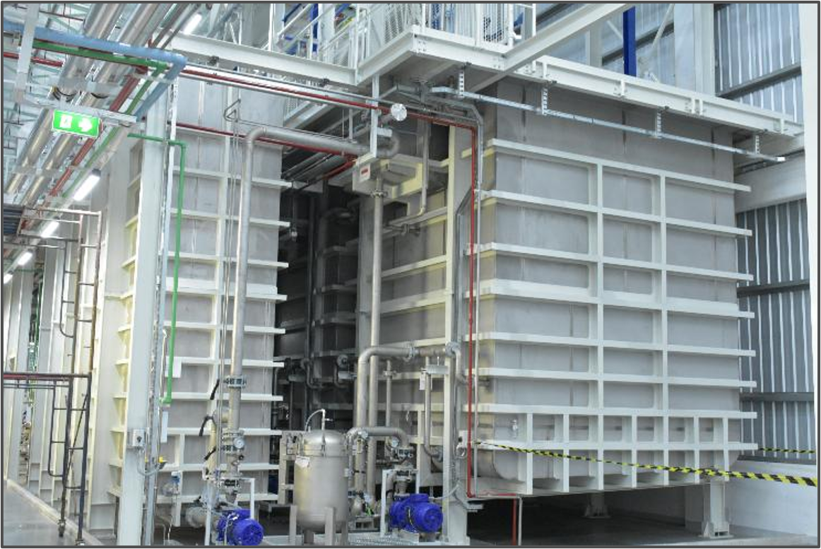 Process tank and pump installation
